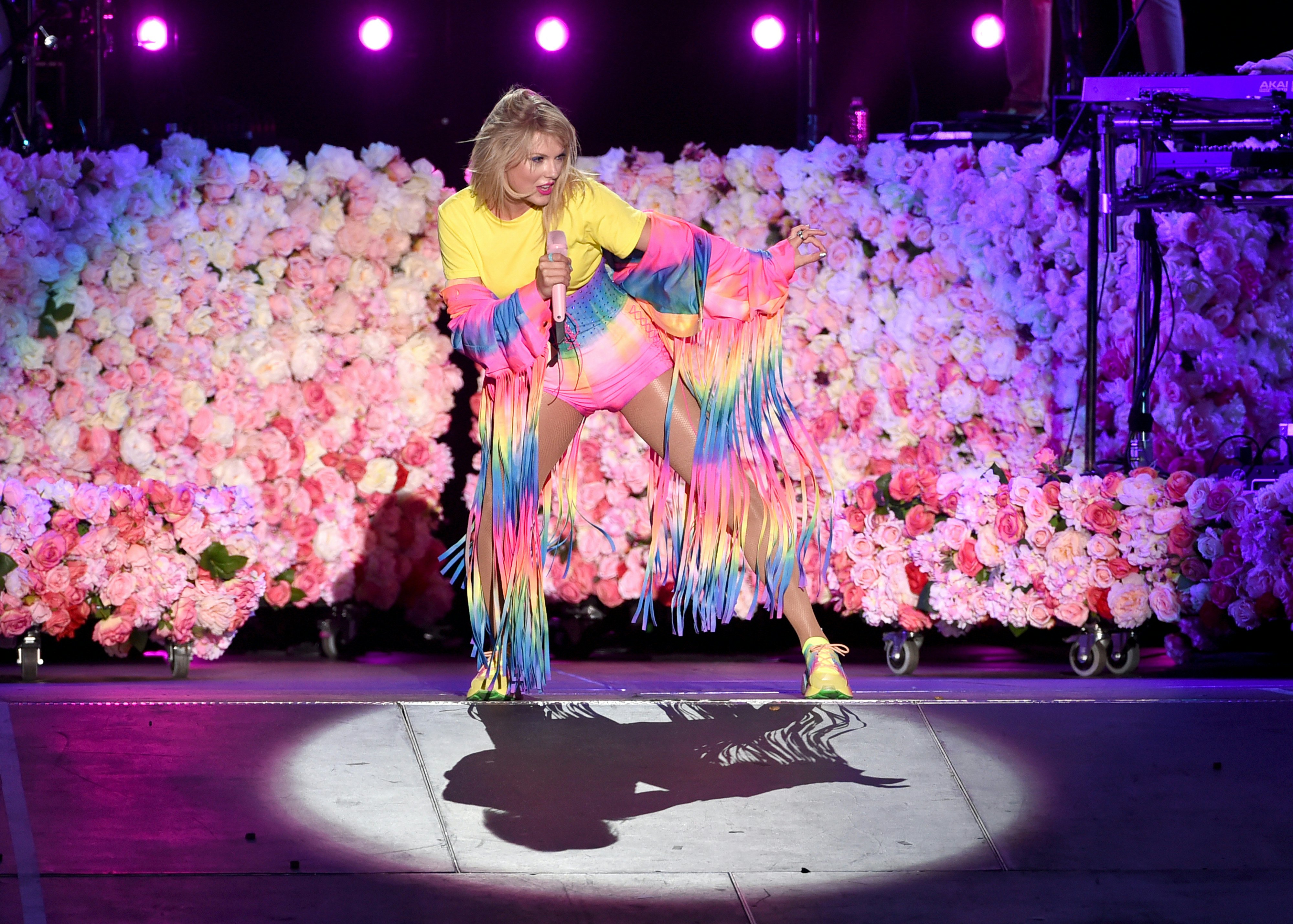 Taylor Swift Is Performing At The 2019 Vmas Marking A Major
