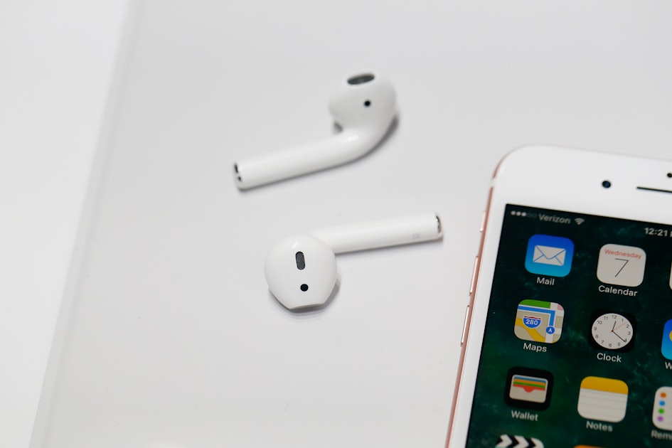 The iPhone 11 Pro Come With Airpods? Here's What We Know