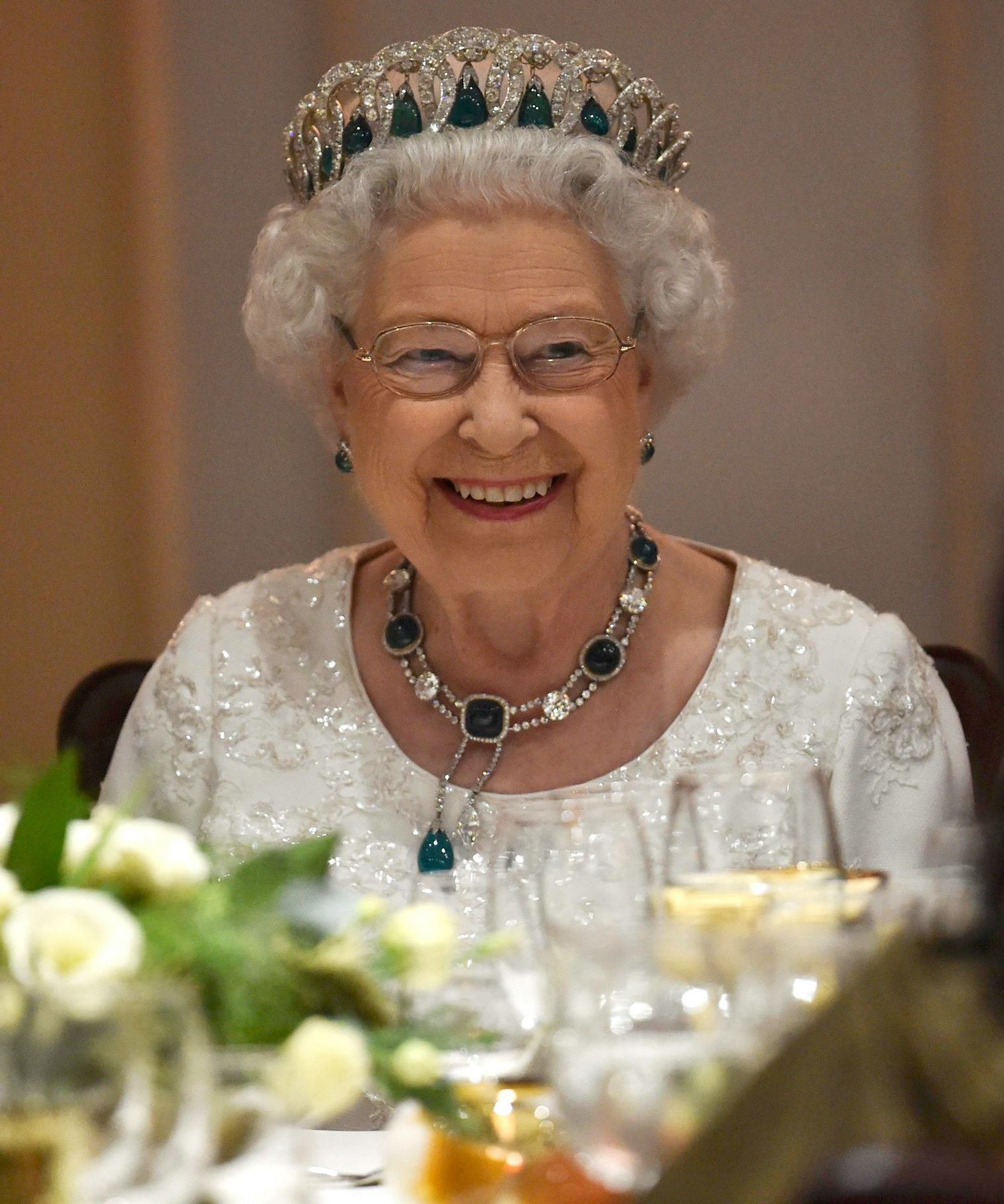 Queen Elizabeth's Vladimir Tiara Is Going To Be In The 'Downton Abbey ...