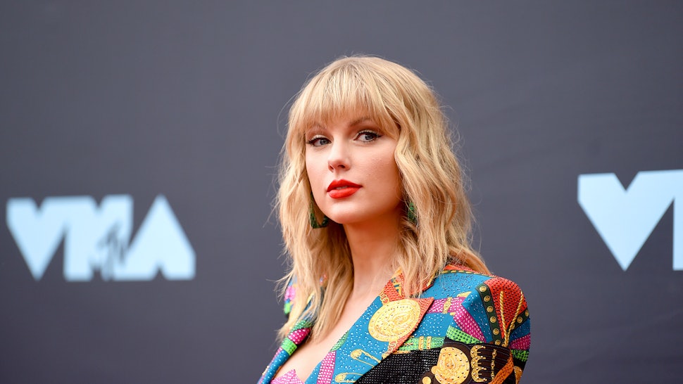 Taylor Swift Identifies With Daenerys Powerful Game Of