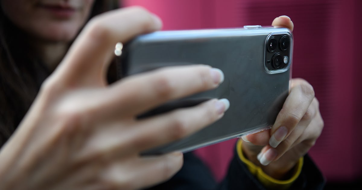 What Is QuickTake? This iPhone 11 Video Feature Will Remind You Of