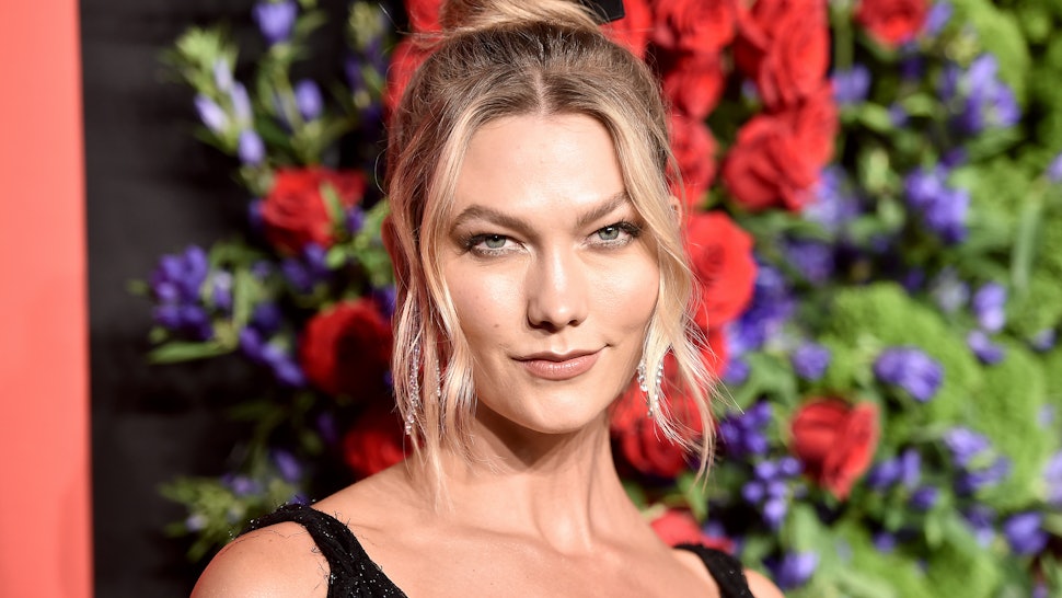 Karlie Kloss Has A Short Blunt Bob Now