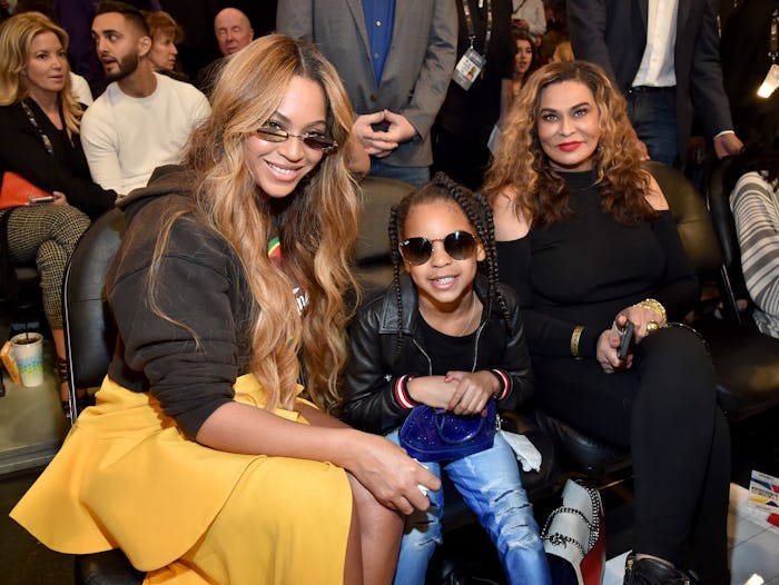 Beyoncé shared photos of her three children on Instagram in honor of the new year.