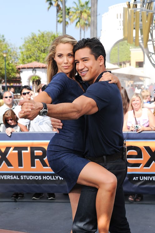 Mario Lopez & Elizabeth Berkley appeared in a first look video on Instagram for the upcoming 'Saved ...