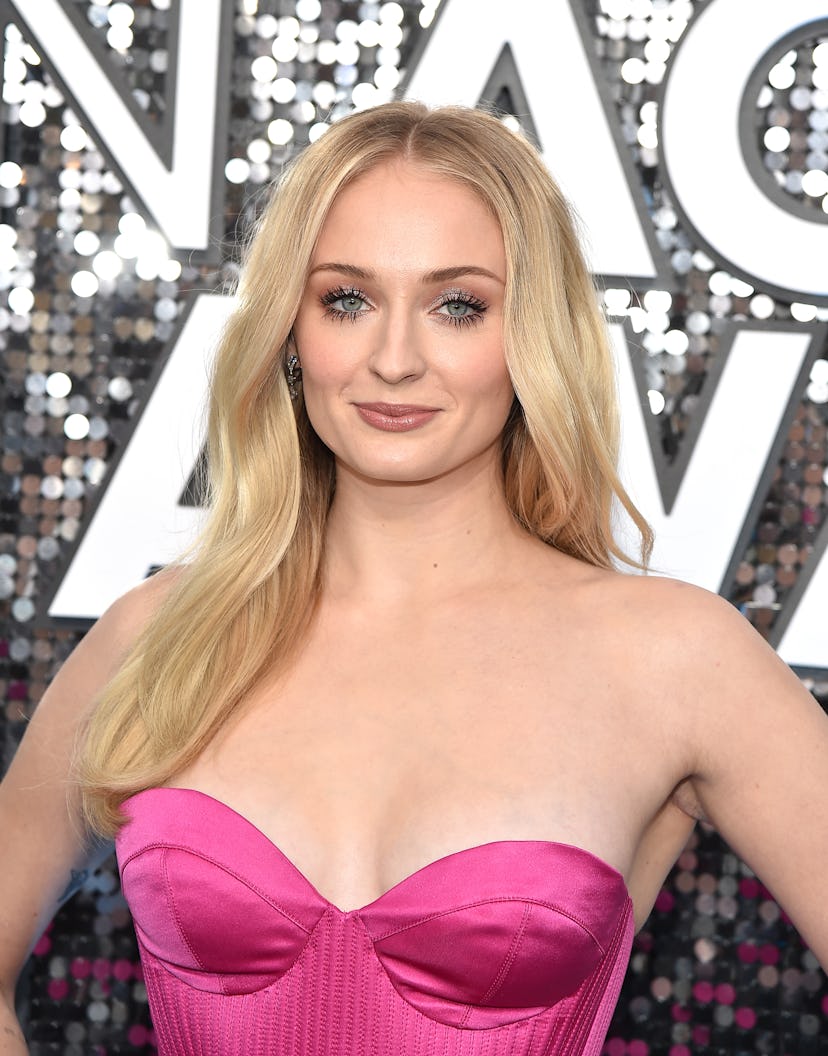 Sophie Turner was one of the top 2020 SAG Awards beauty looks of the night