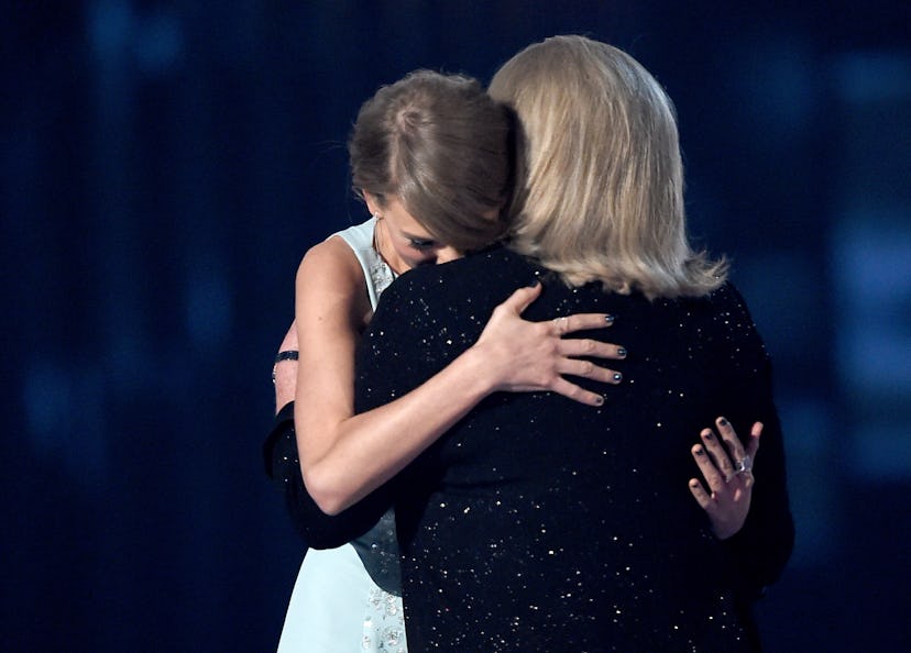 Swift and her mom share a close bond