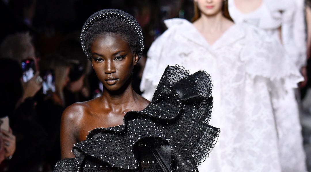 The Haute Couture Spring Hair Accessories Breathe New Life Into Established Trends
