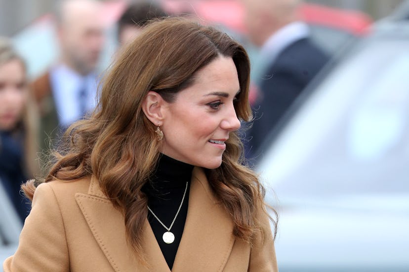 Kate Middleton's necklace is a sweet tribute to her kids.