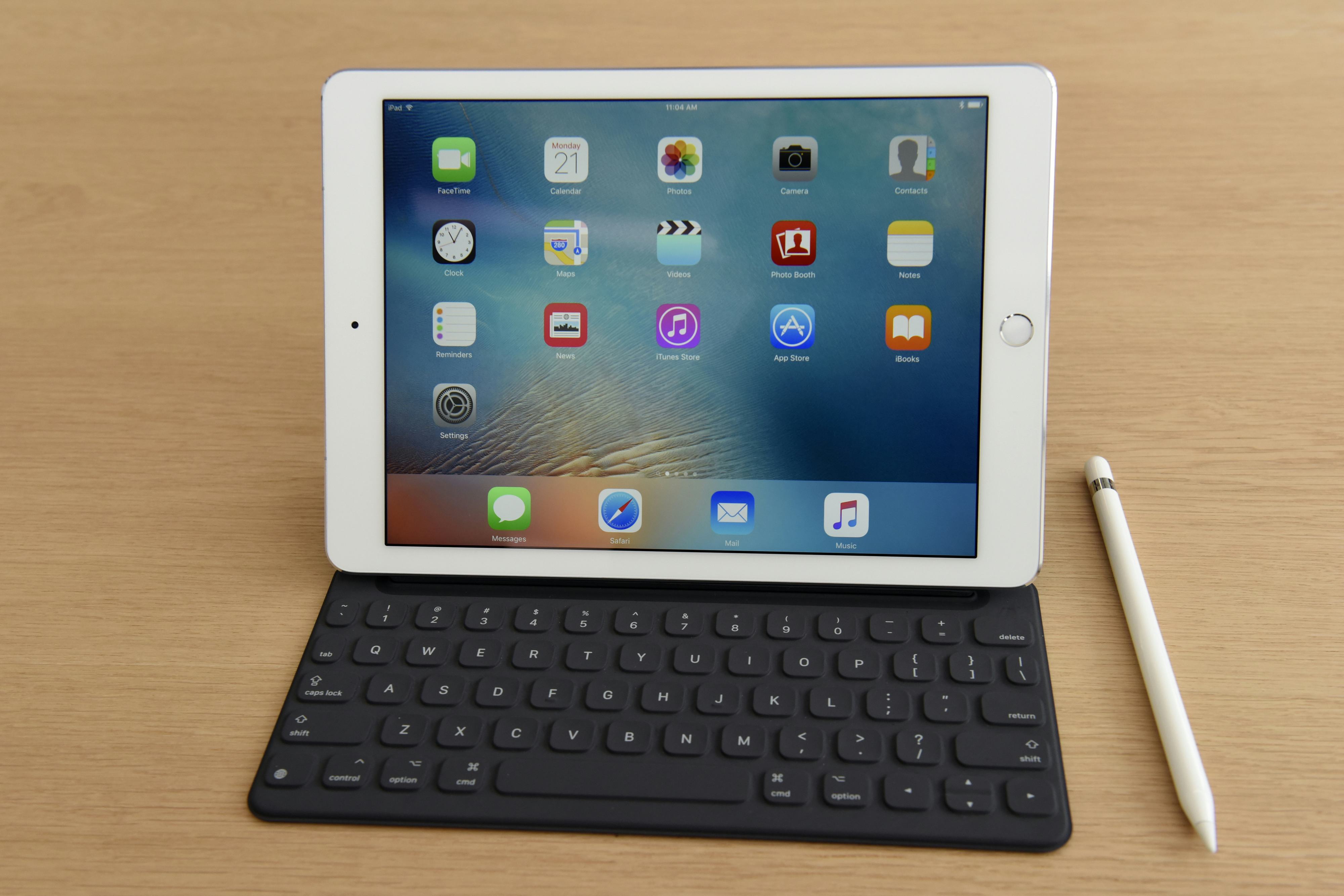The iPad's original software designer and program lead look back on the