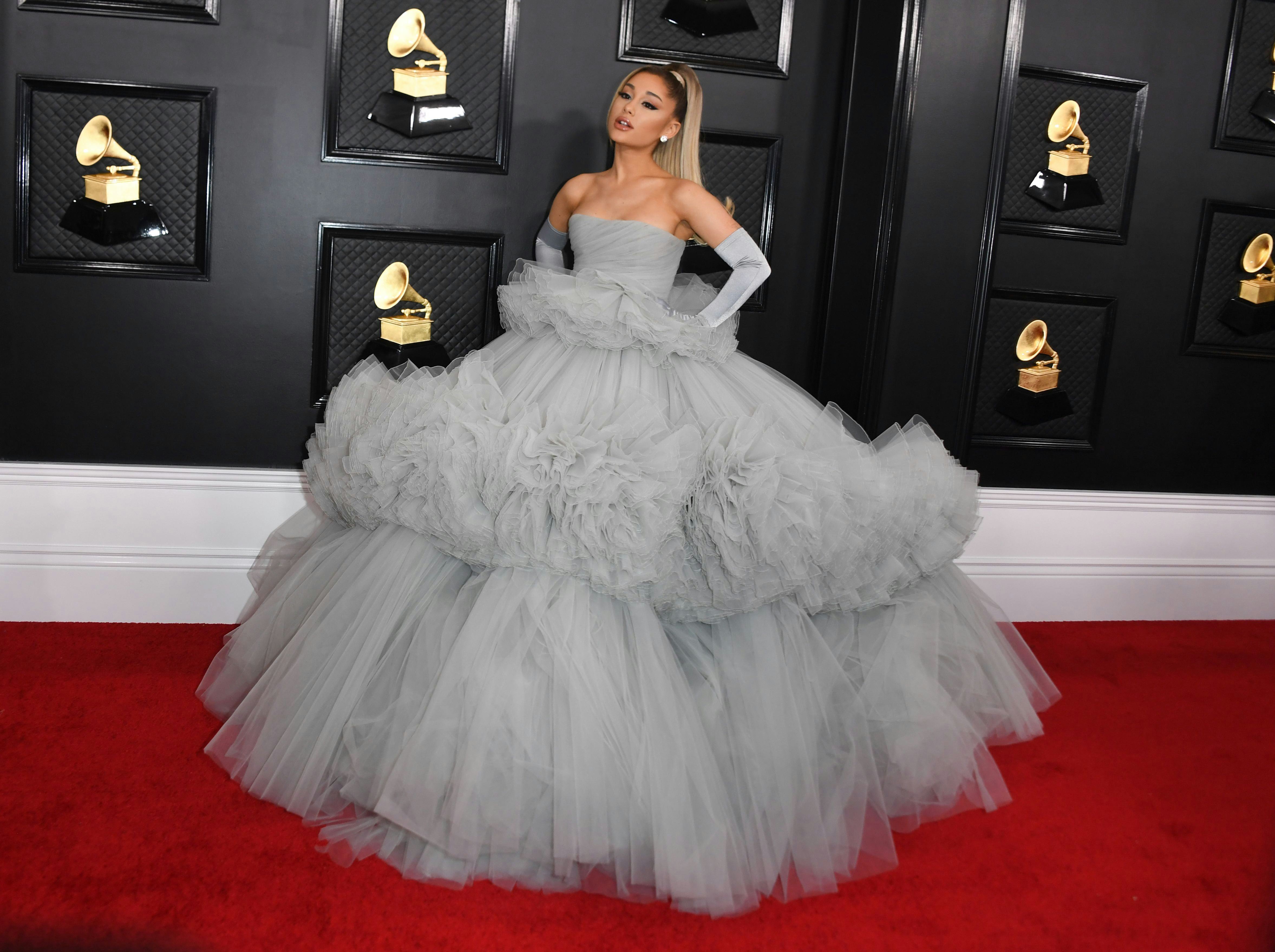 Ariana grande 2025 cupcake dress