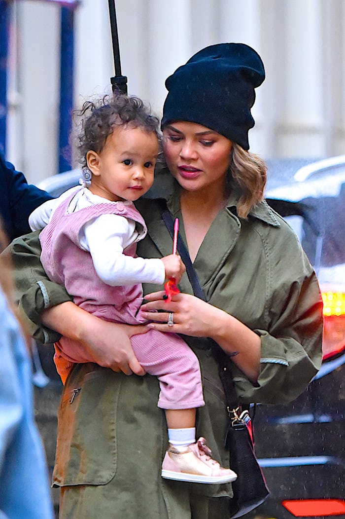 Chrissy Teigen put on a wild play with her daughter Luna.