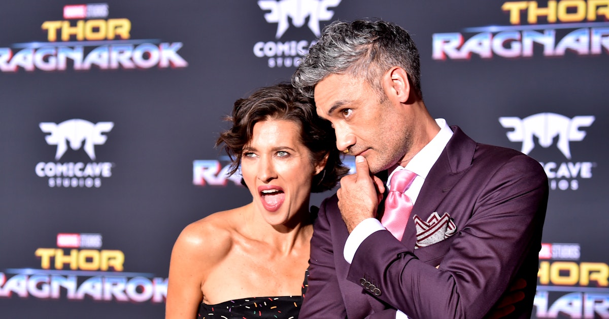 Taika Waititi S Wife Chelsea Winstanley Could Win A Golden Globe This Year