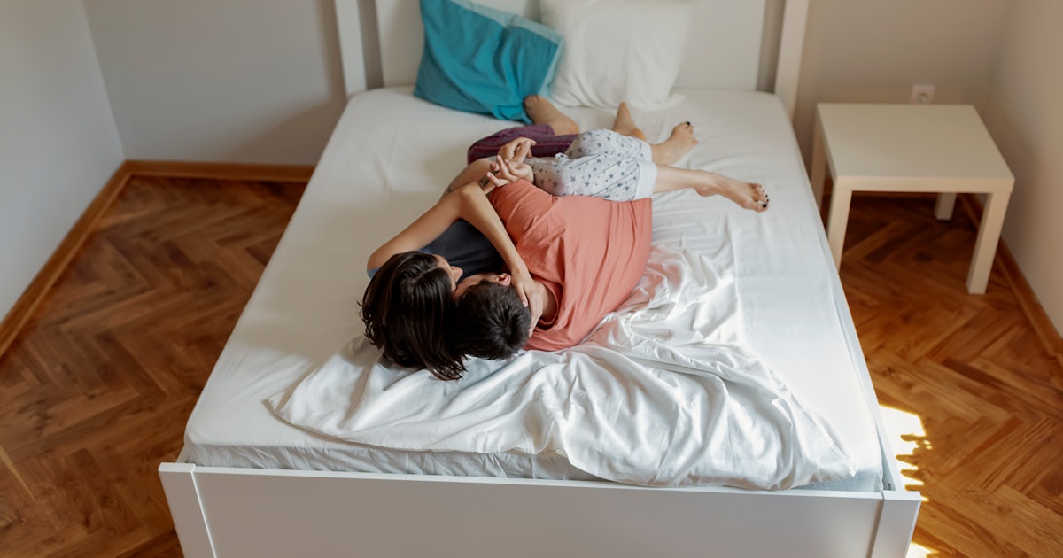 9 Ways To Help A Guy Last Longer In Bed