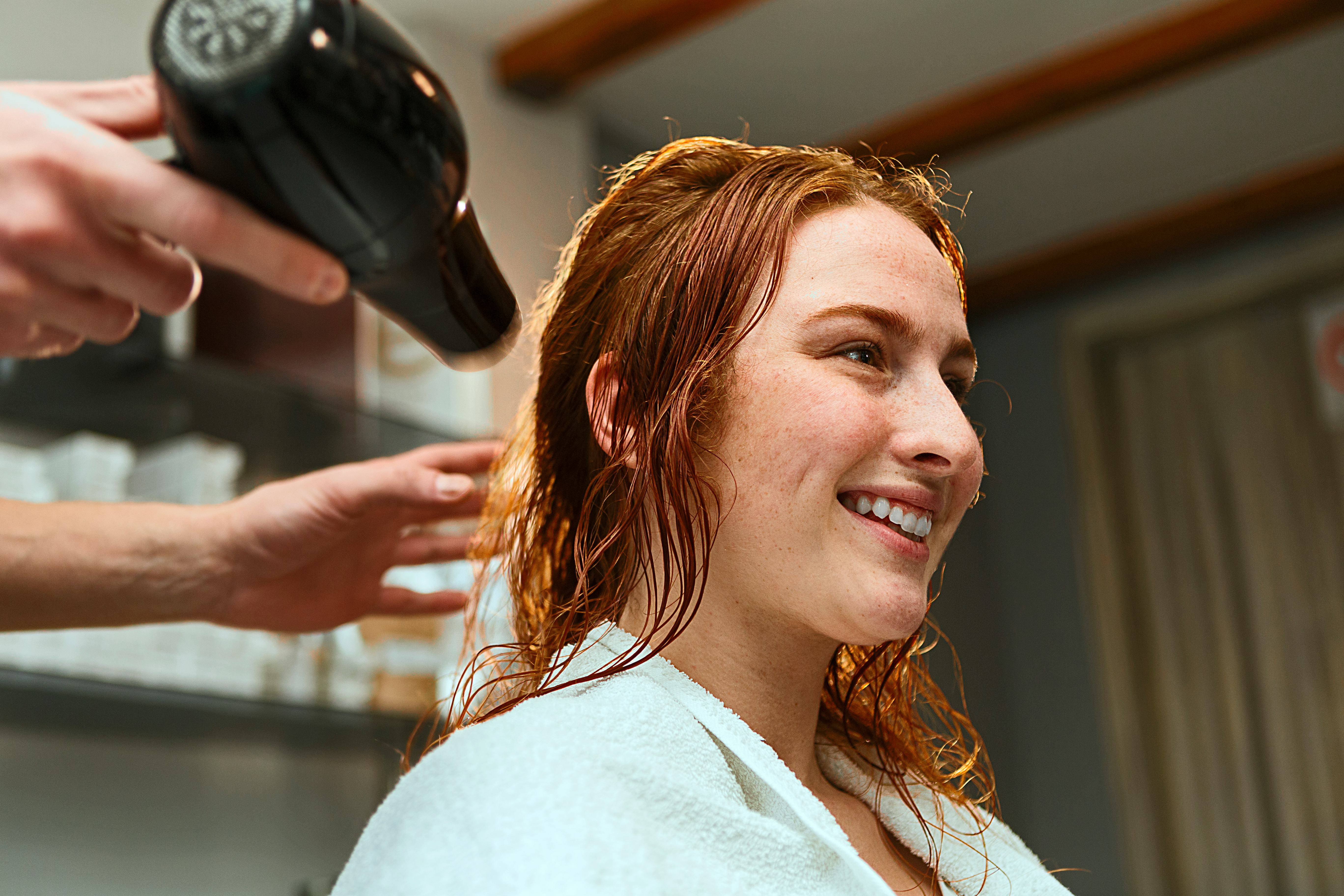 How Much To Tip 9 Types Of Beauty Professionals If You're Really Not Sure