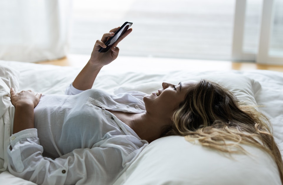 How Sexting Affects Your Brain And Body 
