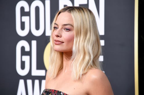 Margot Robbie's 2020 Golden Globes dress was Chanel couture