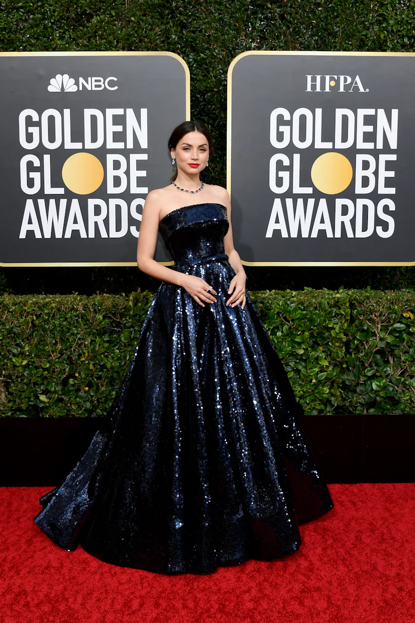 Sequined Dresses At The 2020 Golden Globe Awards May Be The Most Glamorous Trend Of The Evening Sequined Dresses At The 2020 Golden Globe Awards May Be The Most Glamorous Trend Of The Evening