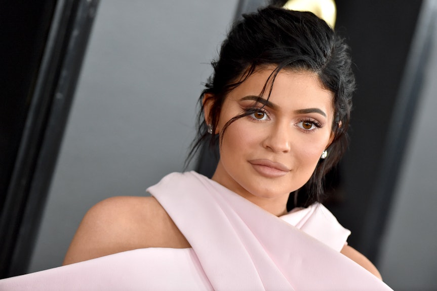 Kylie Jenner&#39;s Photo Wearing Fur Slippers Has Twitter Pissed For A Big Reason