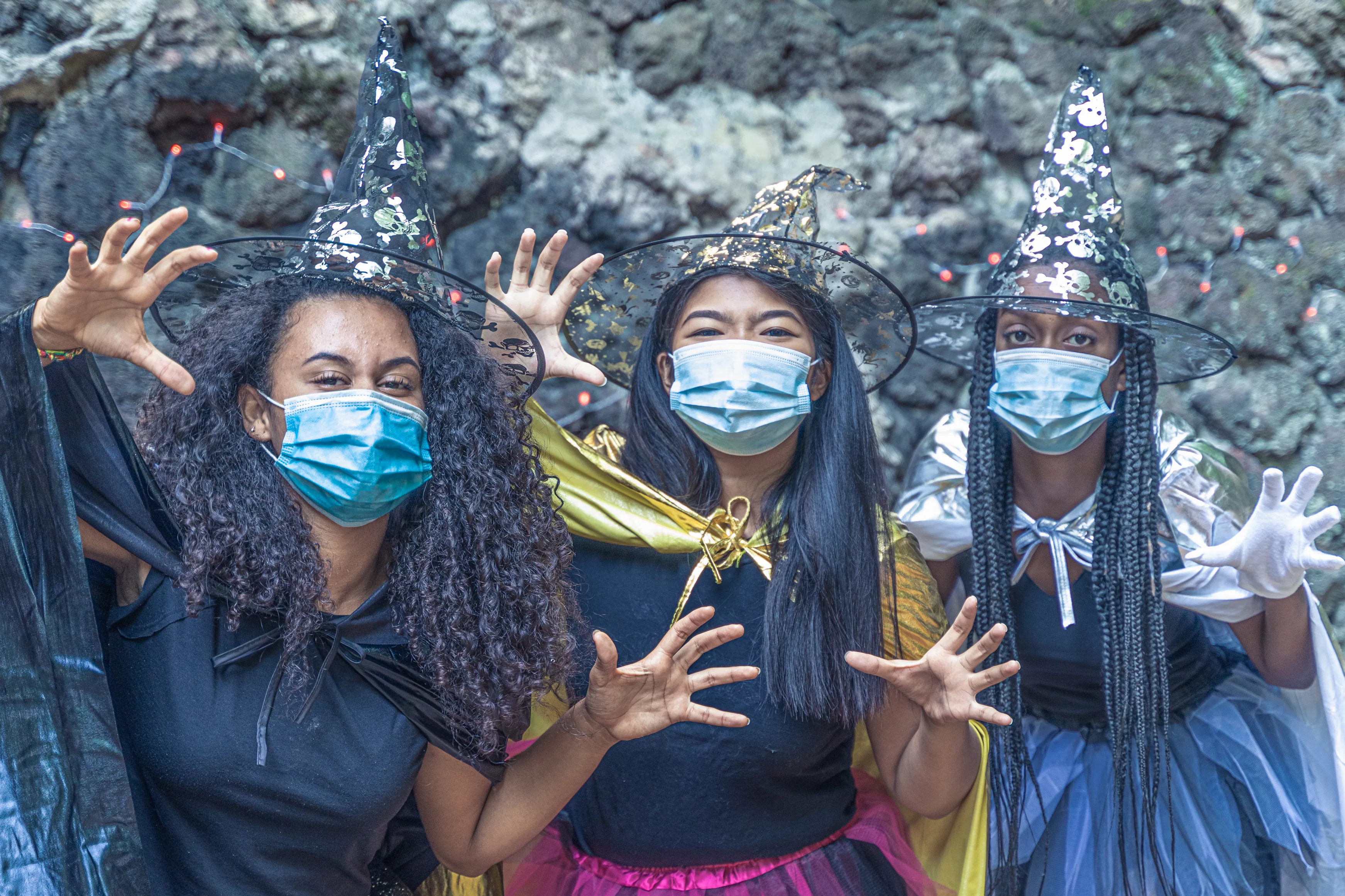Should I Wear A Mask To A Halloween Party During Coronavirus? Here's ...