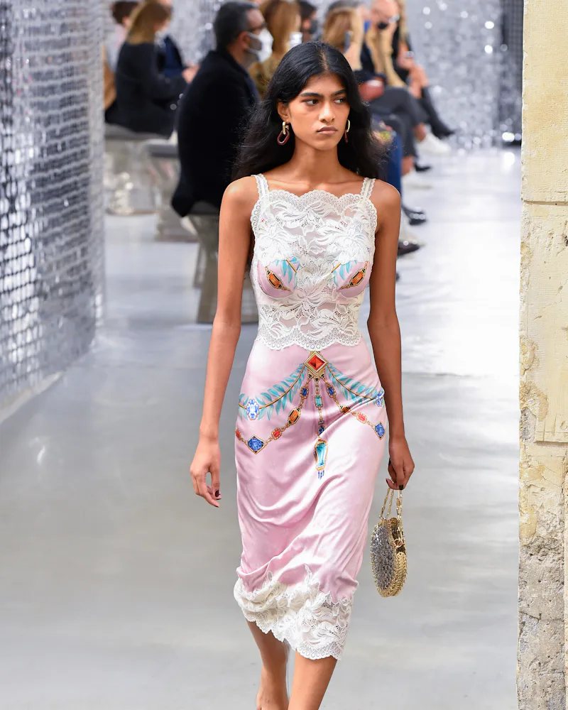 The Best Fashion Month Trends For Spring 2021 According To TZR's Editors The Best Fashion Month Trends For Spring 2021 According To TZR's Editors
