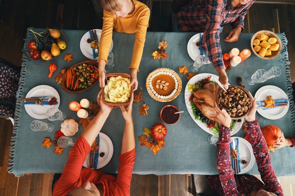 Safe Ways Kids Can Volunteer This Thanksgiving