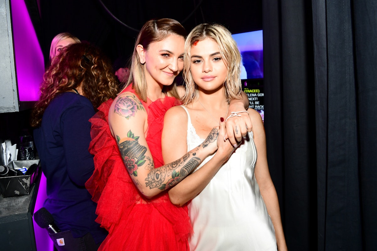 Selena Gomez and Julia Michaels have matching arrow tattoos.