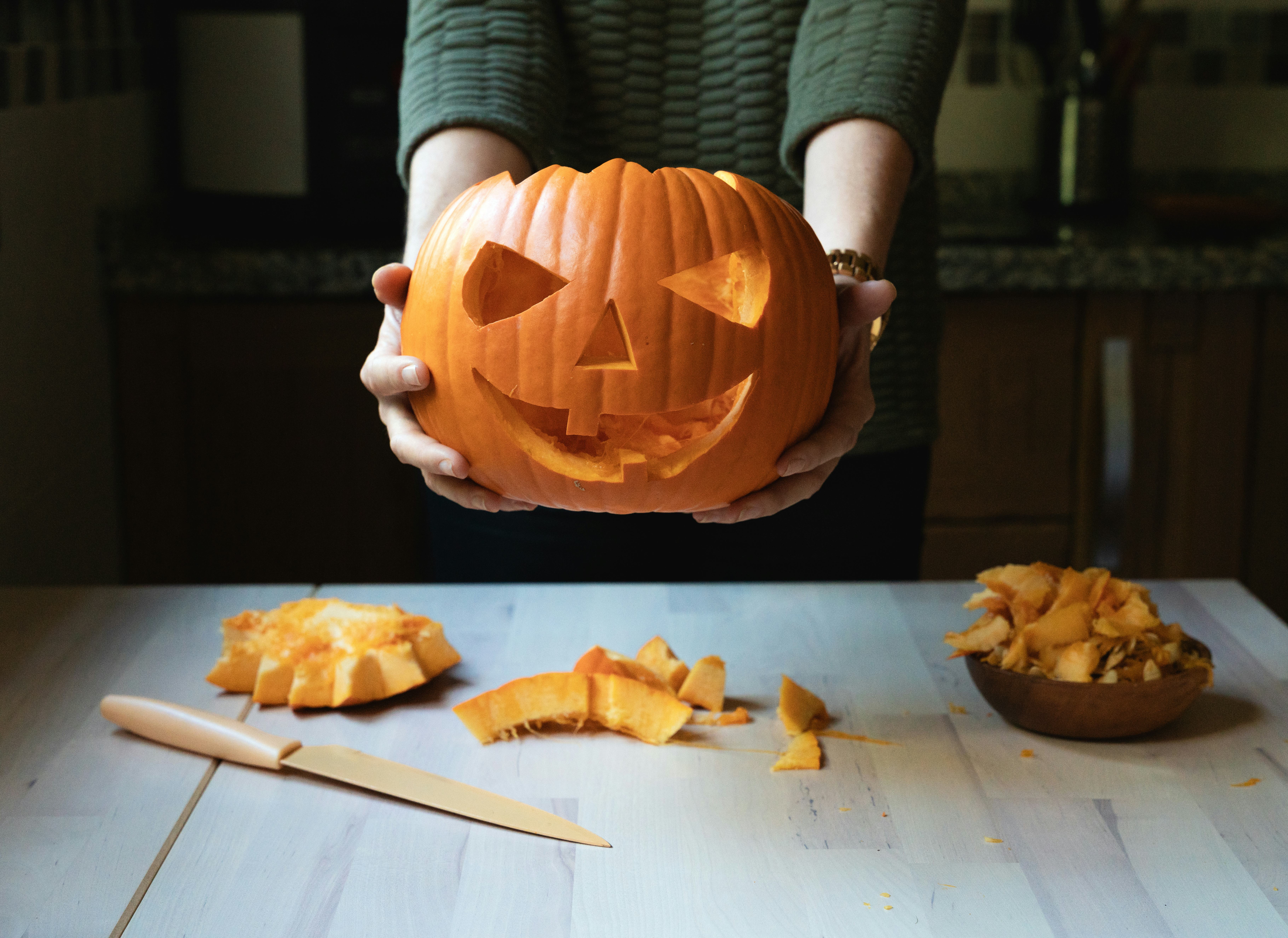 15 Scary Halloween Pranks Guaranteed To Make People Scream