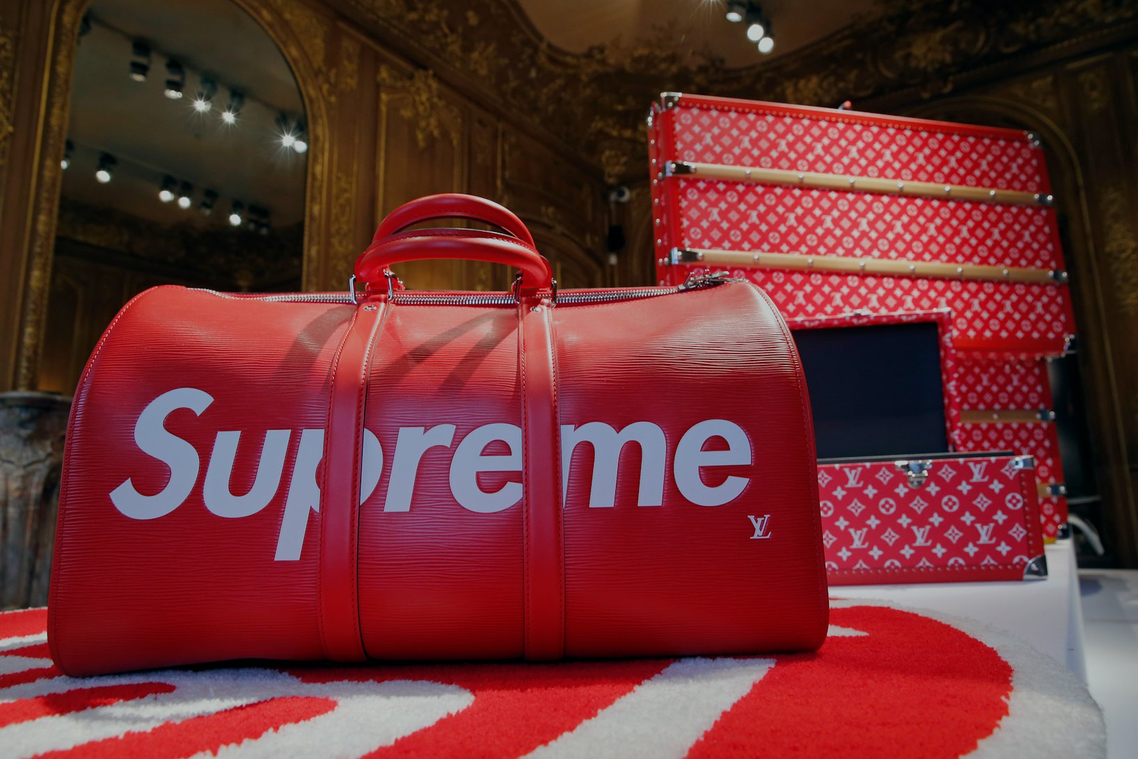 Sold at Auction: Louis Vuitton x Supreme Bandouliere 55 Keepall
