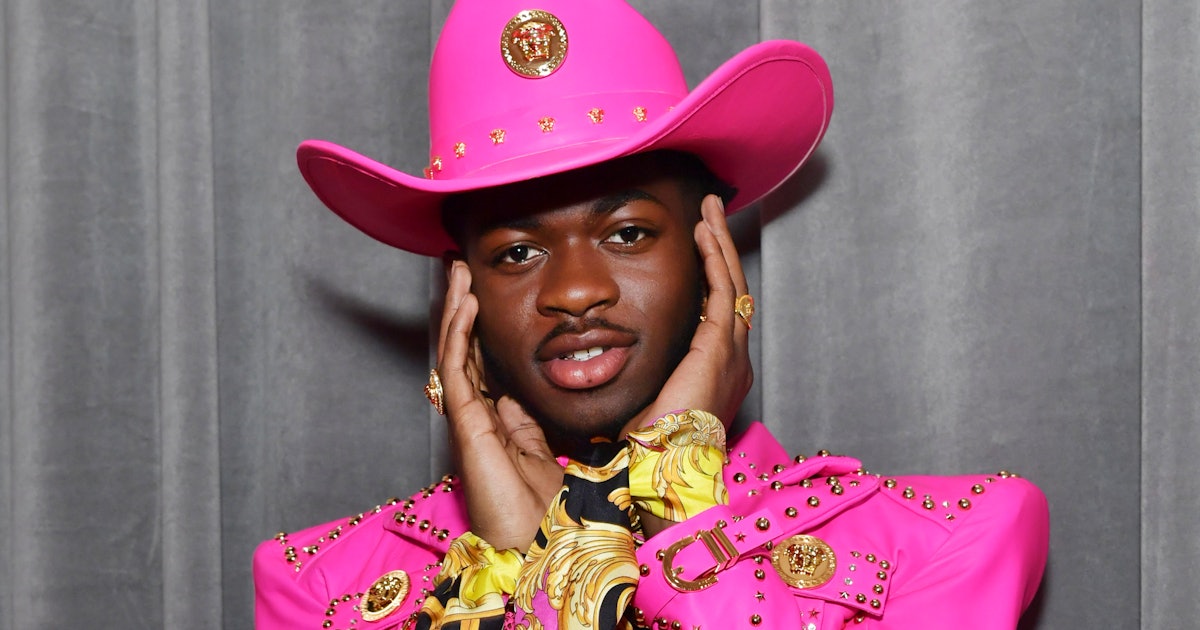 Lil Nas X's Nicki Minaj Halloween Costume Paid Homage To "Super Bass" Lil Nas X's Nicki Minaj Halloween Costume Paid Homage To "Super Bass"