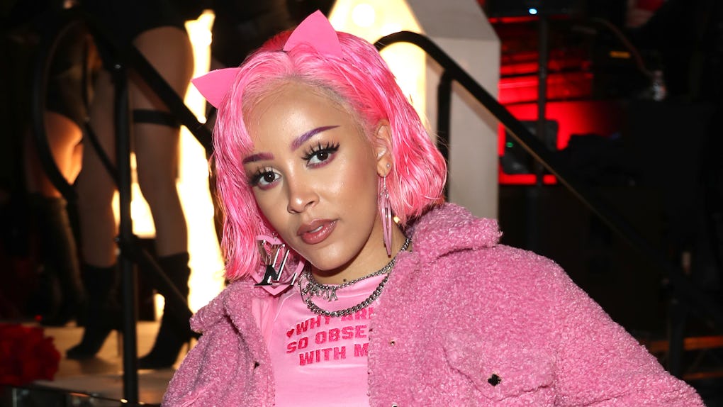 6 Egirl Halloween Costumes That Ll Rack Up All The Tiktok Views 6 Egirl Halloween Costumes That Ll Rack Up All The Tiktok Views