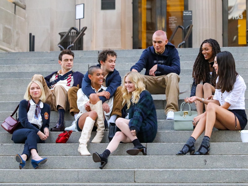 The 'Gossip Girl' reboot cast films on the steps of the Metropolitan Museum of Art in New York City.
