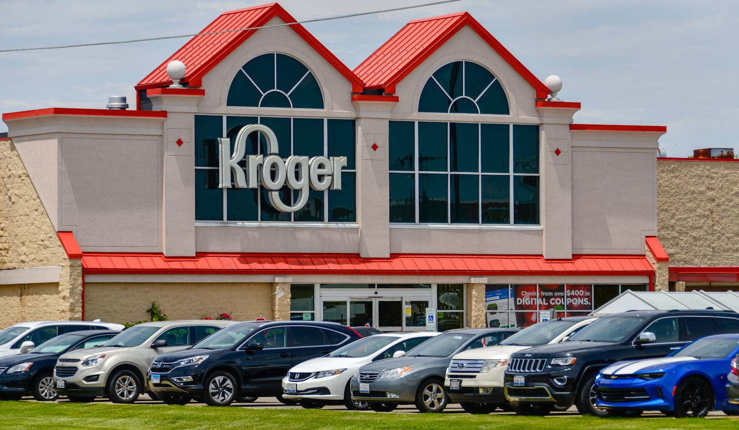 Is Kroger Open Thanksgiving 2025?