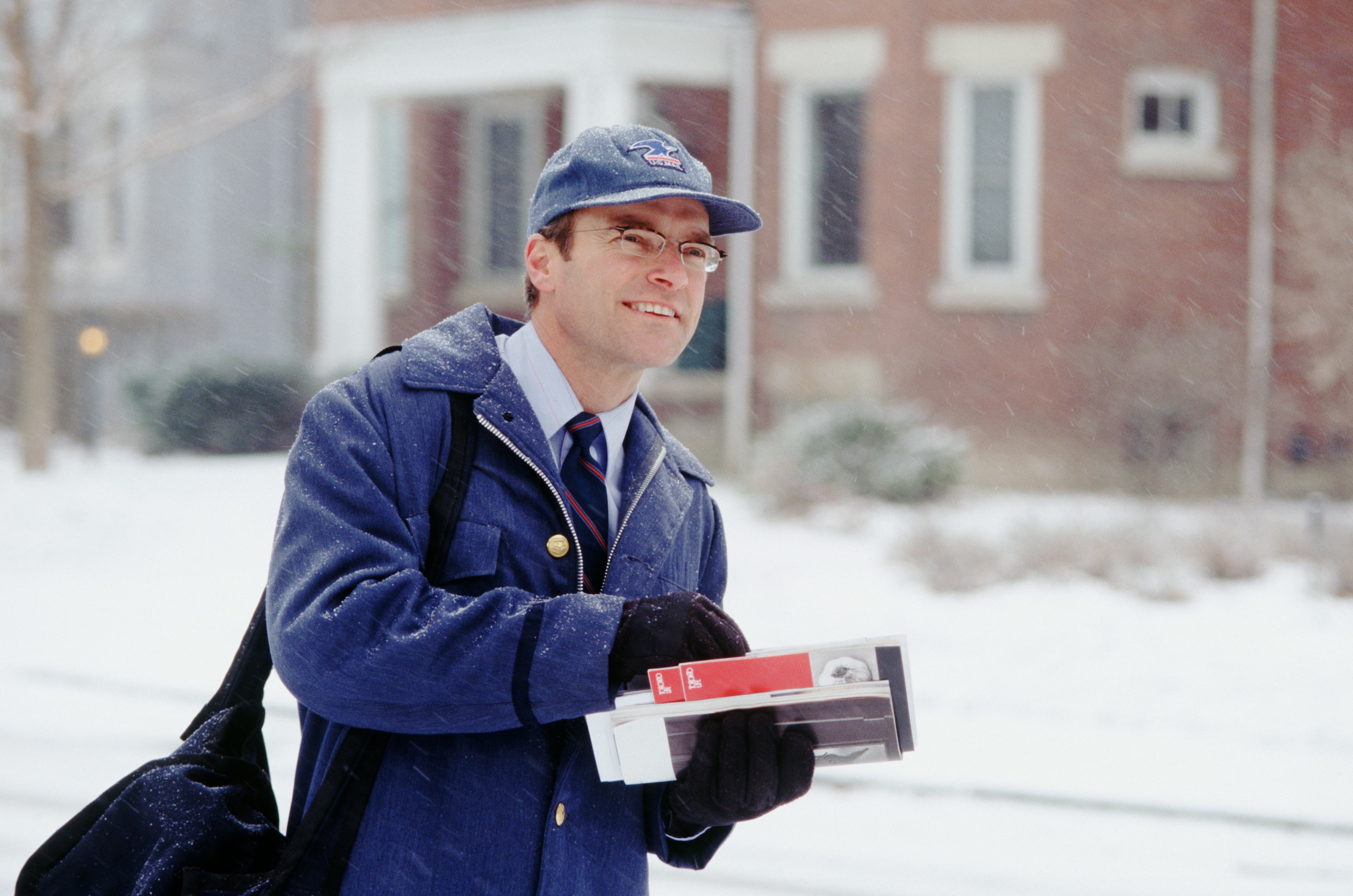 Thoughtful Gifts for Mail Carriers - Unique Ways to Show Appreciation