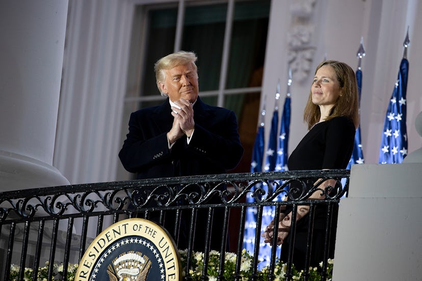 Donald trump applauding amy coney barrett