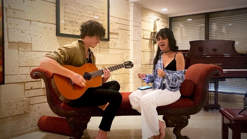 Singers Shawn Mendes and Camila Cabello.