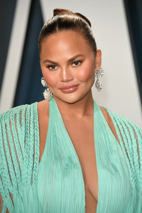 Chrissy Teigen arriving at the 2020 Vanity Fair Oscar party