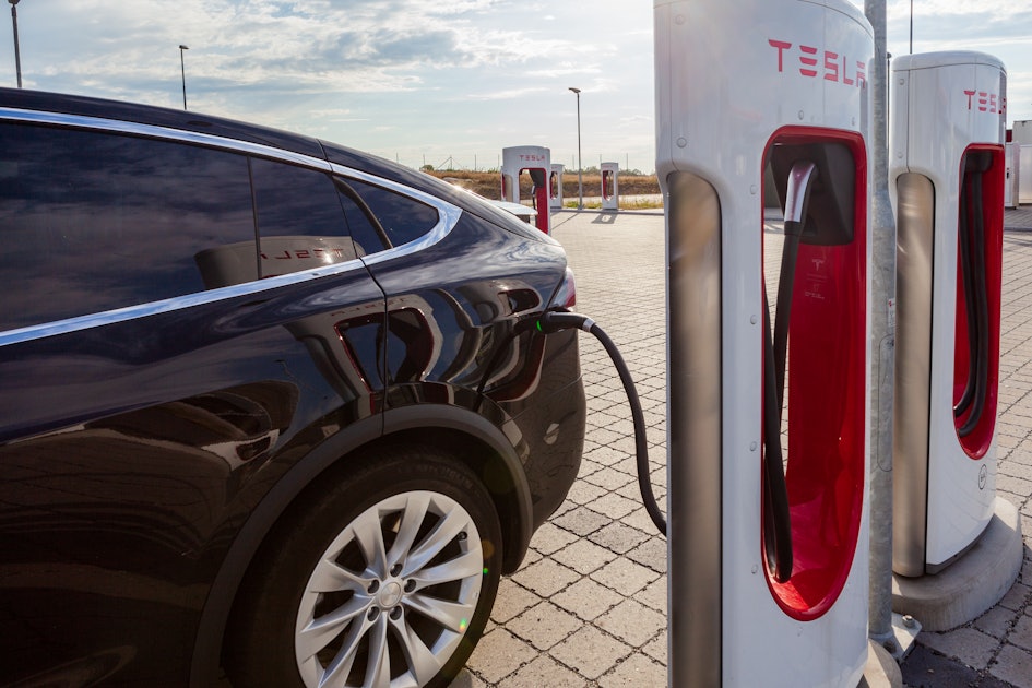 Musk Reads: Tesla gets a battery range boost
