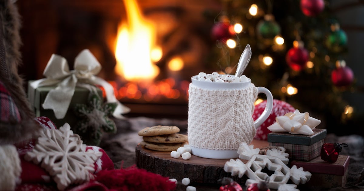 Getting ready september christmas Celebrities Are Putting Up Christmas Trees Early & It's Such A Holiday Vibe