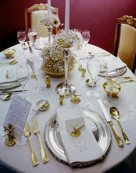 This vintage photo of Christmas decor features a '60s dinner party