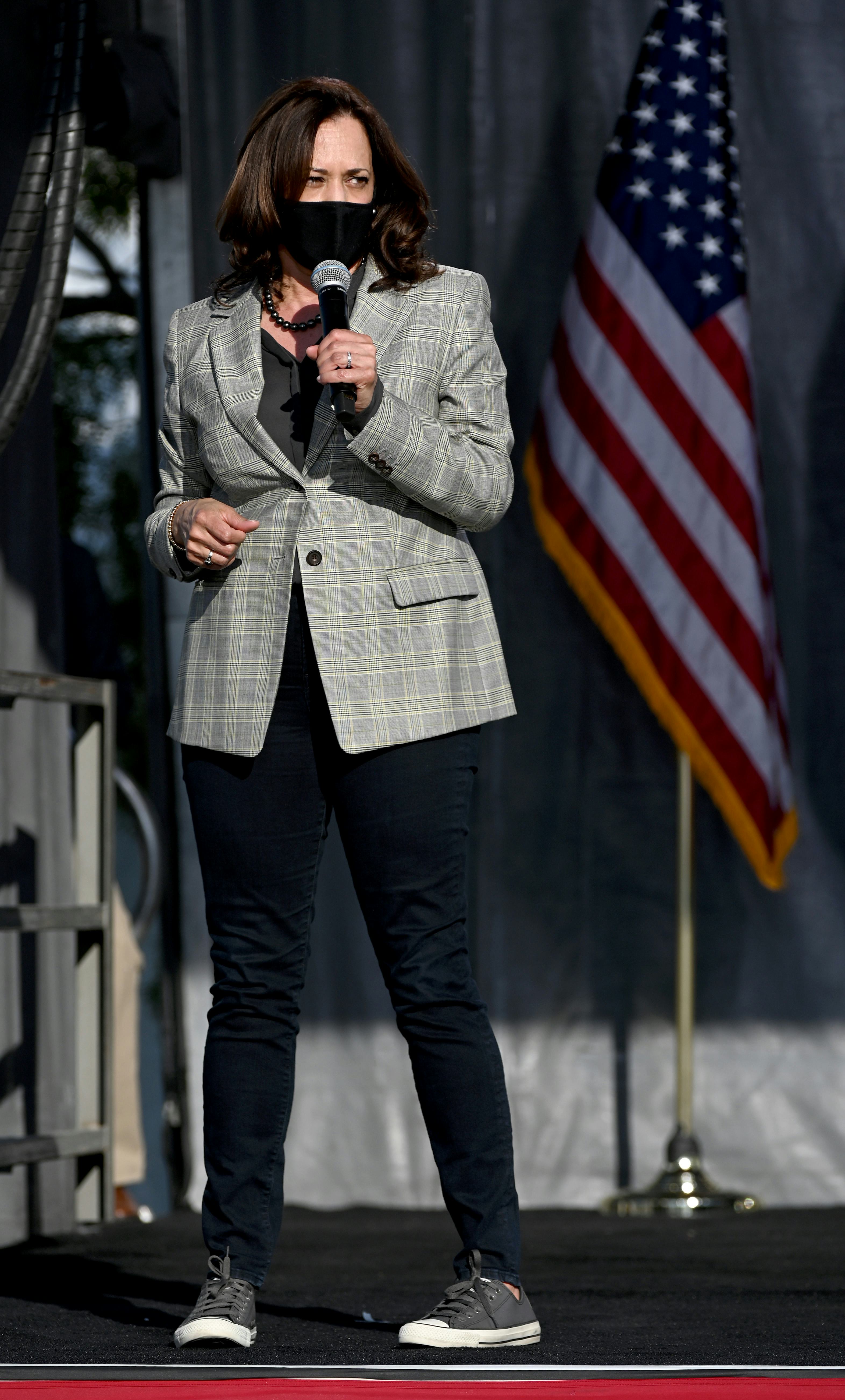 25 Kamala Harris' Outfits That Prove She's The Best At Power Dressing