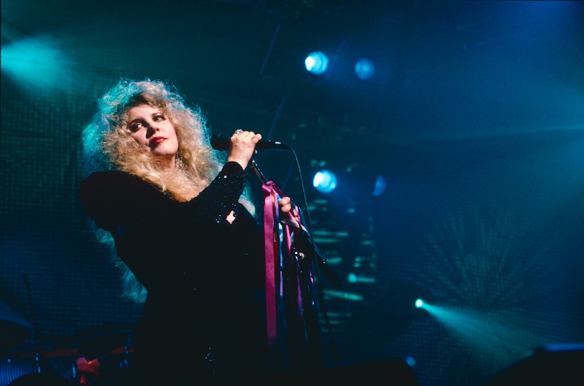 13 Fleetwood Mac Lyrics About Love Sex Heartbreak That Ll Make You Feel Seen 13 Fleetwood Mac Lyrics About Love Sex Heartbreak That Ll Make You Feel Seen