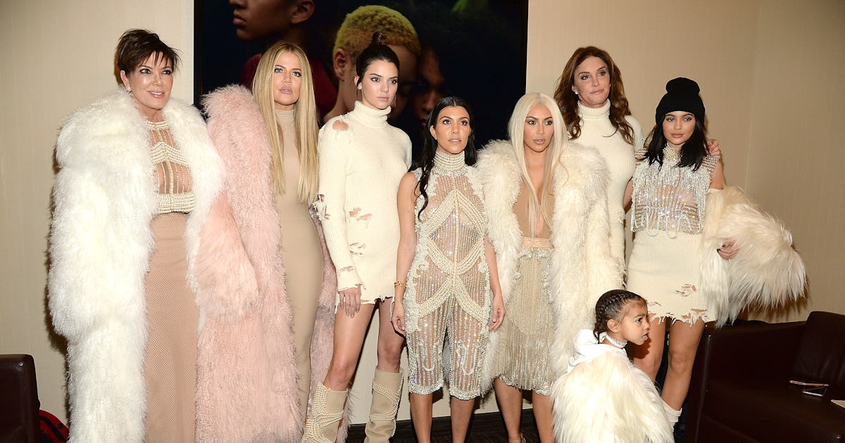 Will The Kardashians Have A 2020 Christmas Card The Odds Are So Slim 2021 Kardashian Christmas Card
