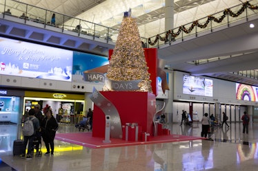 The busiest travel days for Christmas 2020 will have you rethinking your plans.