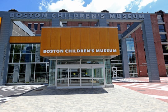 Boston Children's Museum has a new cafe that parents are not loving.