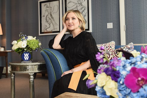 Kate Hudson's home features a stunning floral wallpaper in the bathroom