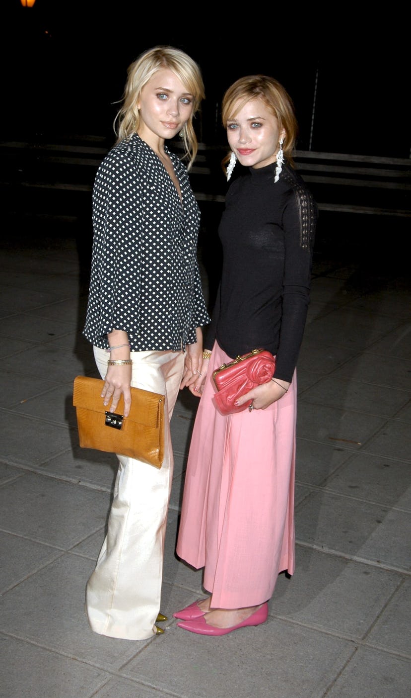 Ashley and Mary-Kate Olsen arrive at the 3rd annual Tribeca Film Festival - Vanity Fair Party.