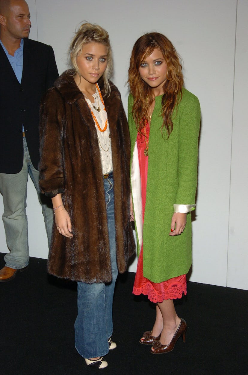 Ashley Olsen and Mary Kate Olsen during Olympus Fashion Week Spring 2005 - Marc Jacobs - Arrivals at...