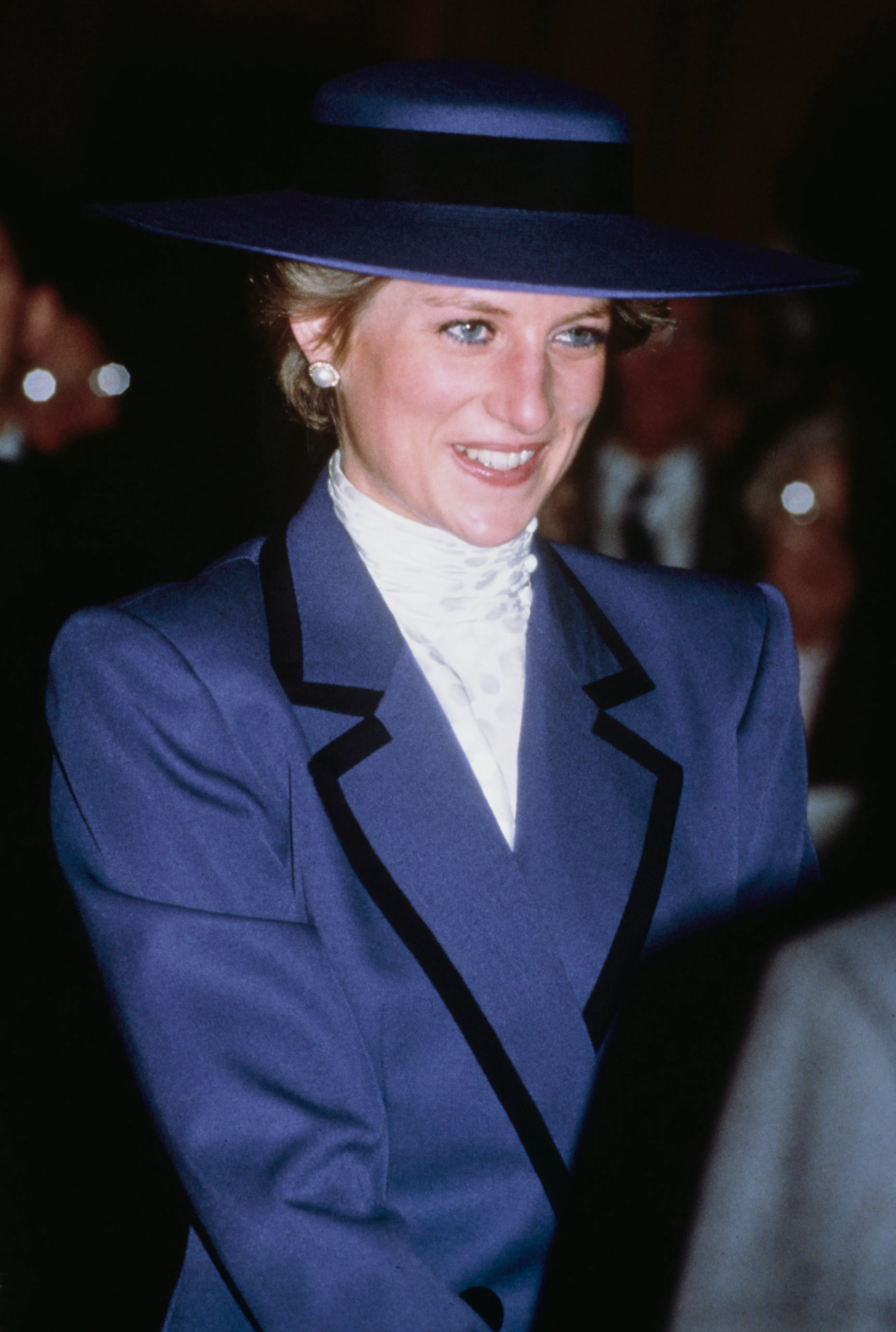 The Princess Diana Way To Dress For Christmas Day