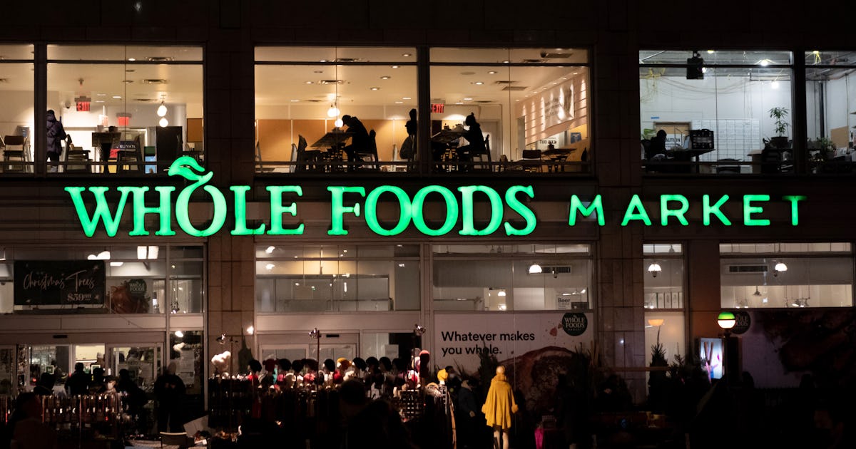 Whole Foods New Year S Eve New Year S Day 2020 2021 Store Hours Is Wholefoods Open On Christmas Day 2021