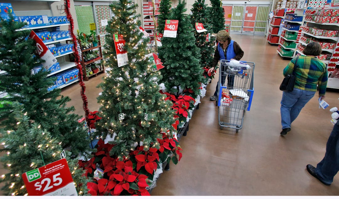 Walmart's Christmas Eve & Christmas Day 2021 Store Hours Christmas Eve Walmart Hours